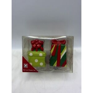 Christmas Presents Salt & Pepper Shaker Set Living Quarters Gift Box Holiday New